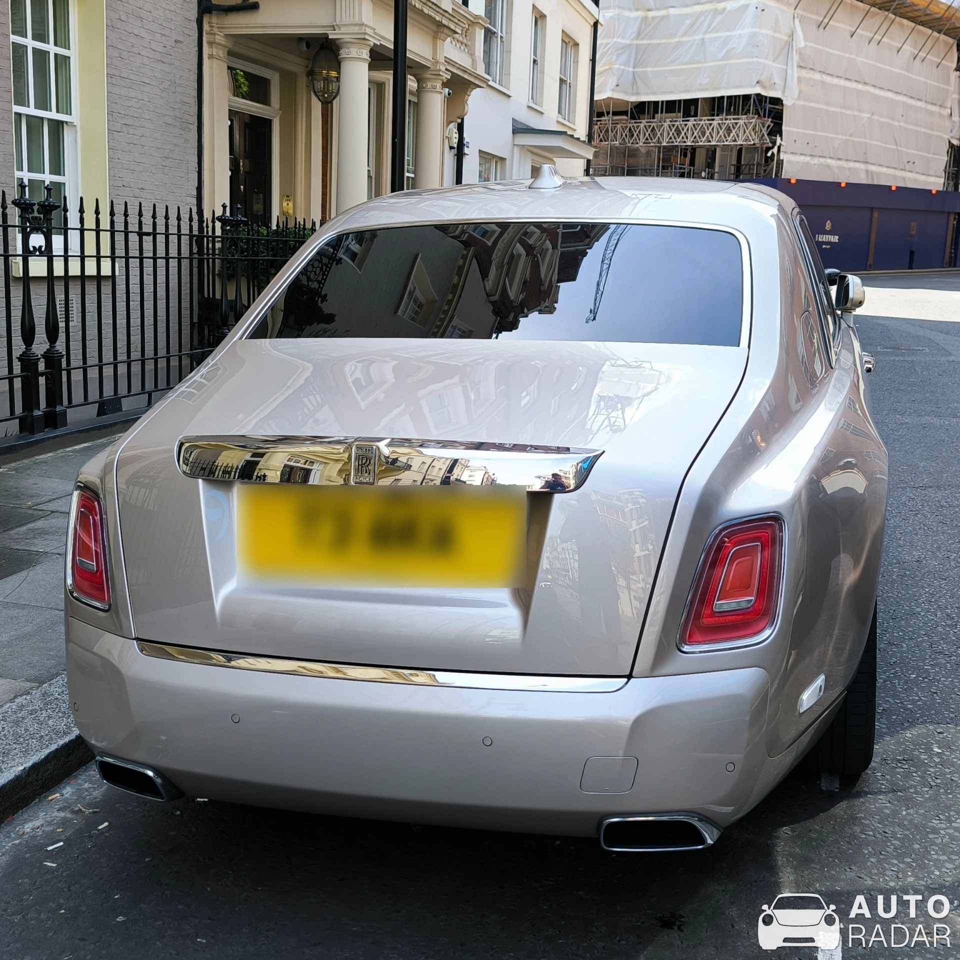 Rolls-Royce Phantom VIII EWB spotted in London