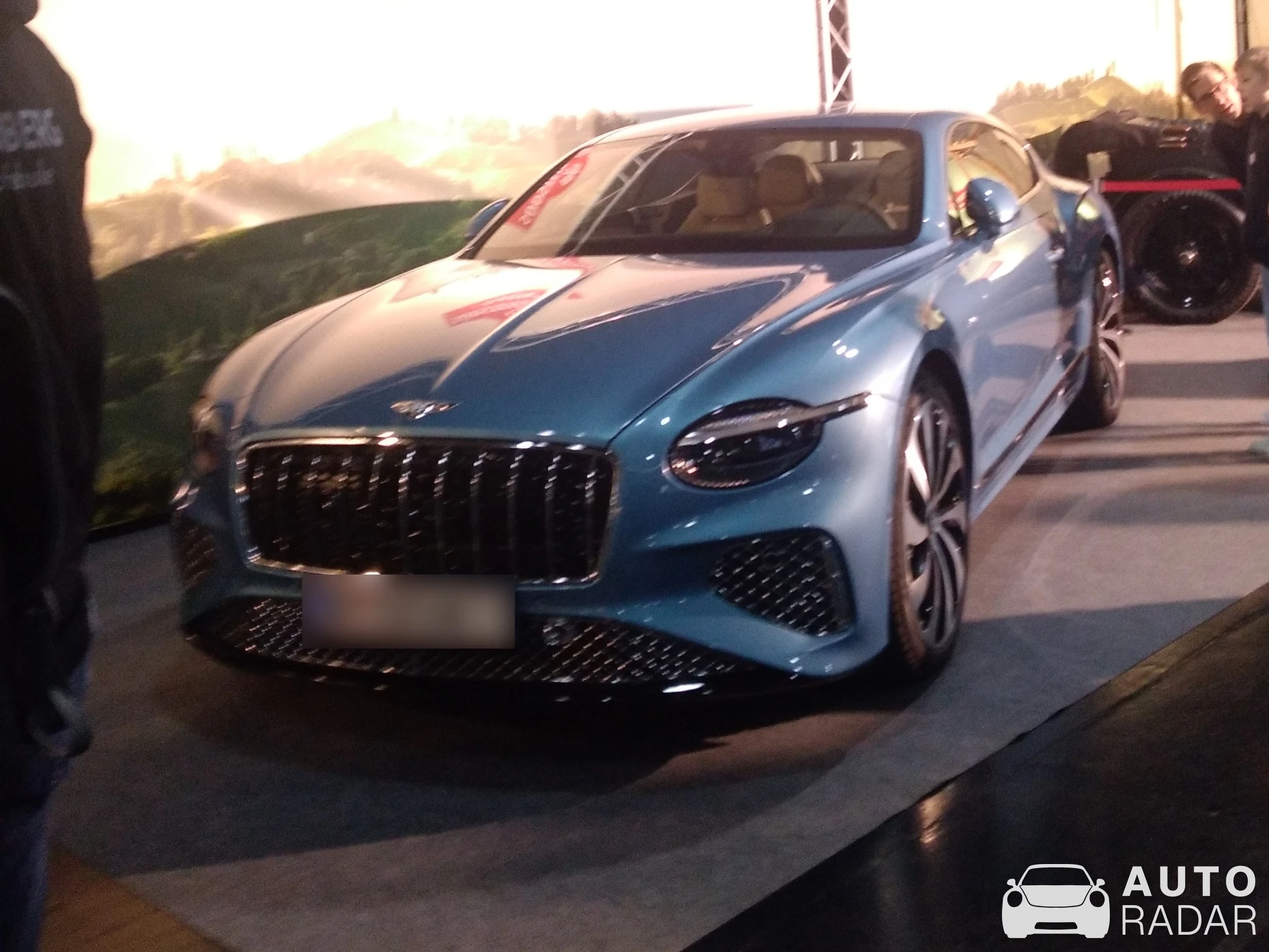 Bentley Continental GT V8 Azure spotted in Graz