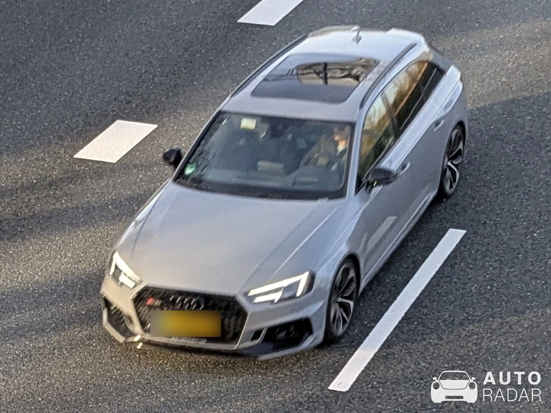 Audi RS4 Avant B8 spotted in Hengelo, Netherlands