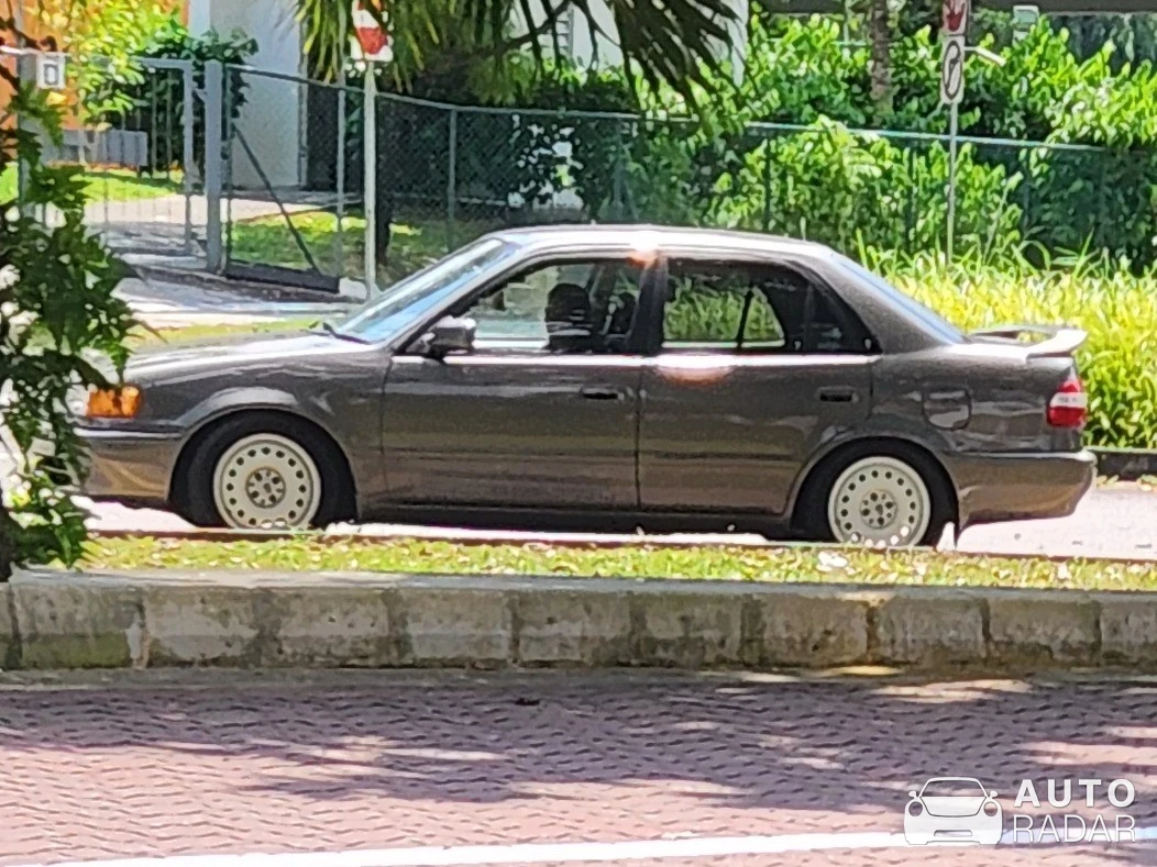 Toyota Corolla Levin AE111 spotted in Singapore