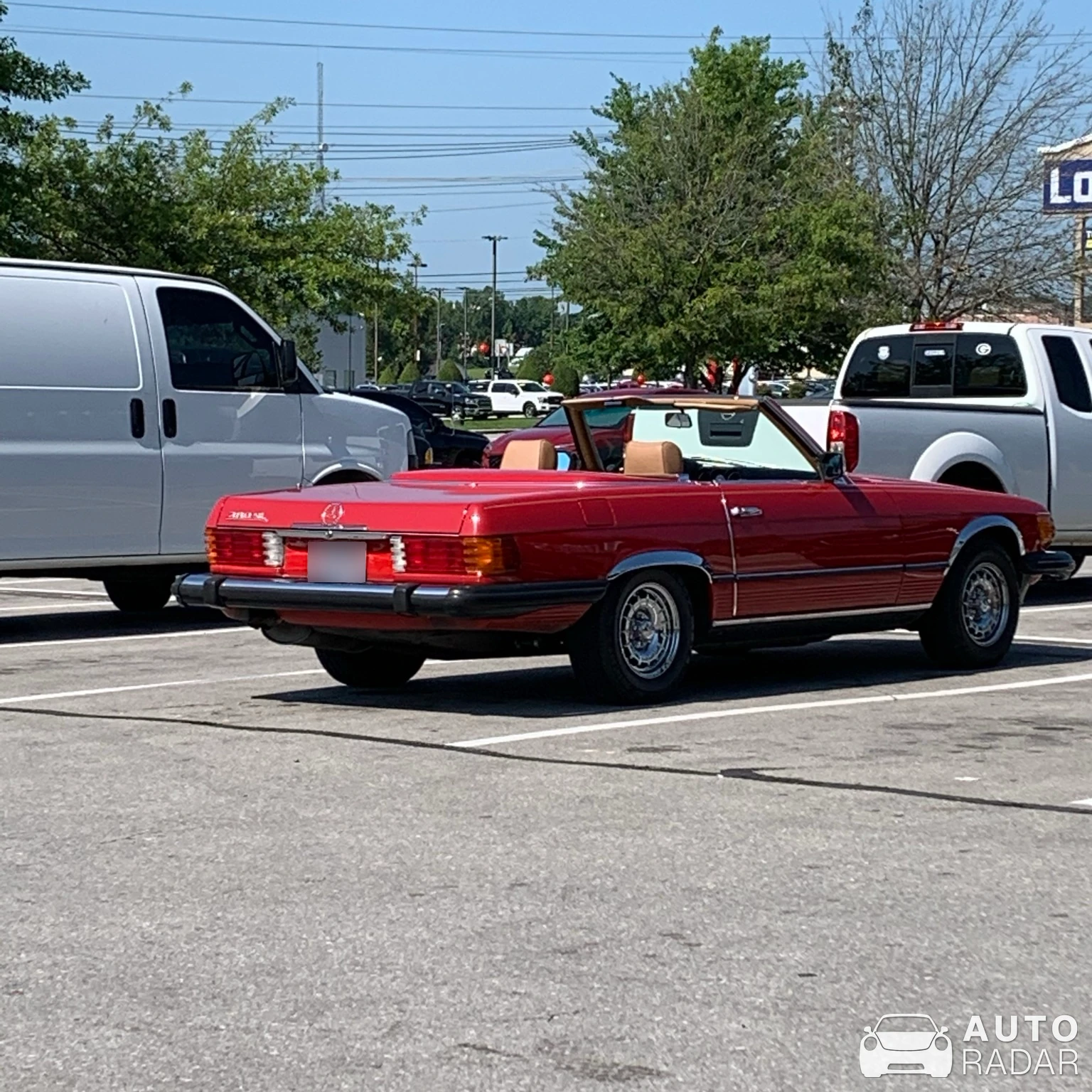 Mercedes-Benz SL 380 R107 spotted in Cookeville, United States