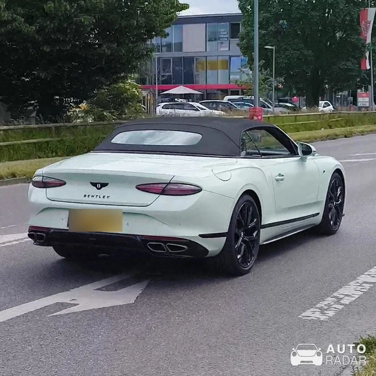 Bentley Continental GTC Speed spotted in Weingarten