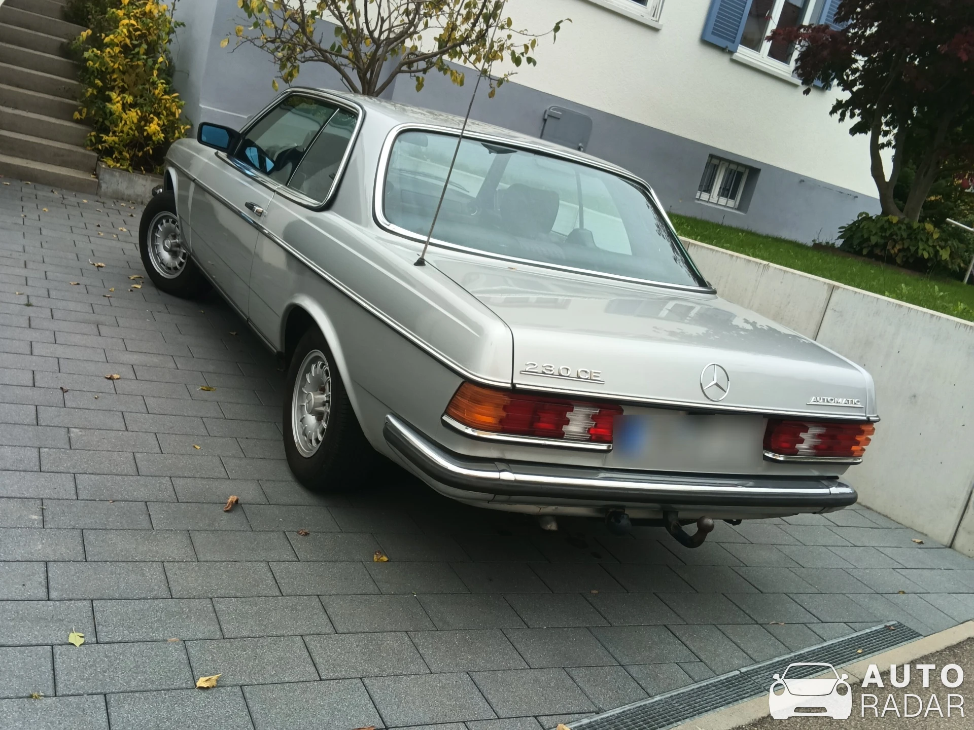 Mercedes-Benz 230 CE Cabriolet W123 spotted in Ludwigsburg