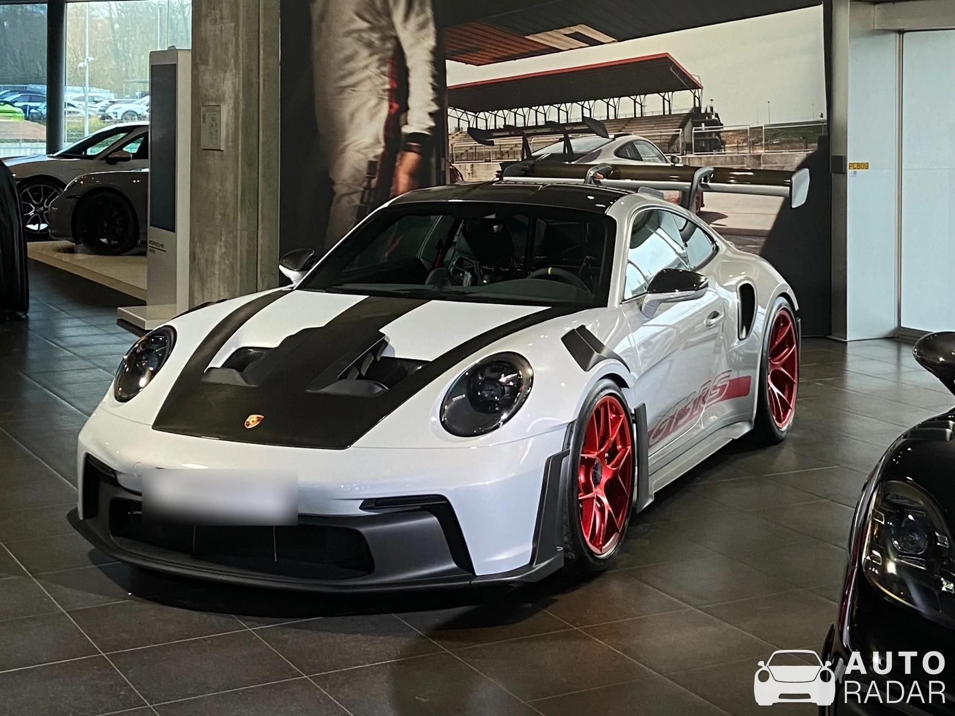 Porsche 992 GT3 RS MkI spotted in Drogenbos, Belgique