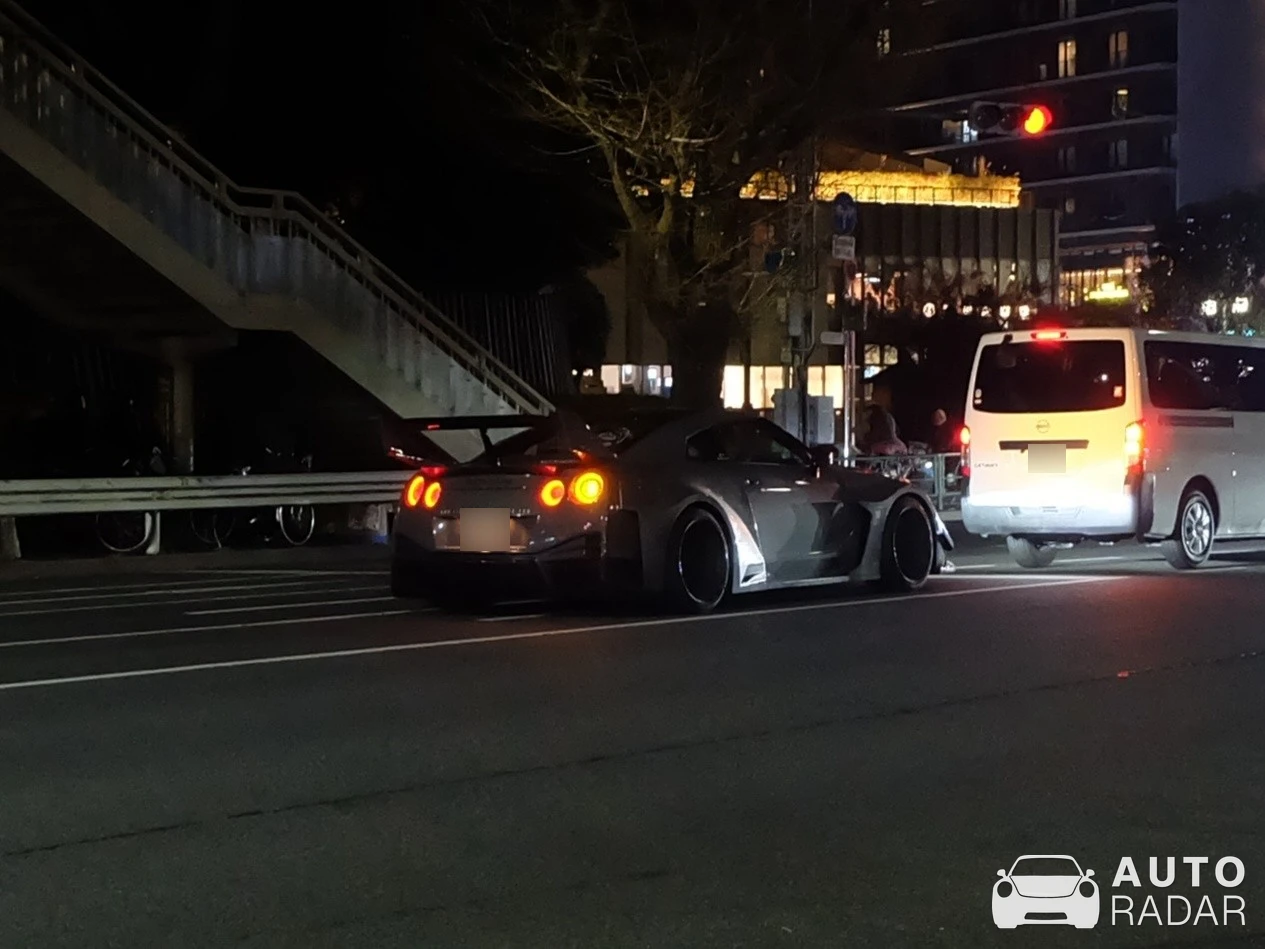 Nissan GT-R R35 Liberty Walk Widebody spotted in 大田区, 日本