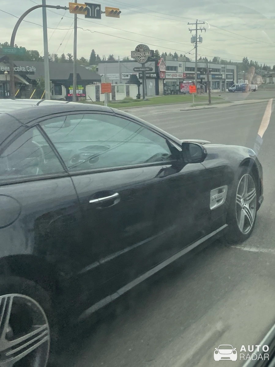 Mercedes-AMG SL 63 R230 spotted in Calgary
