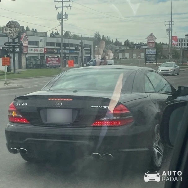 Mercedes-AMG SL 63 R230 spotted in Calgary, Canada