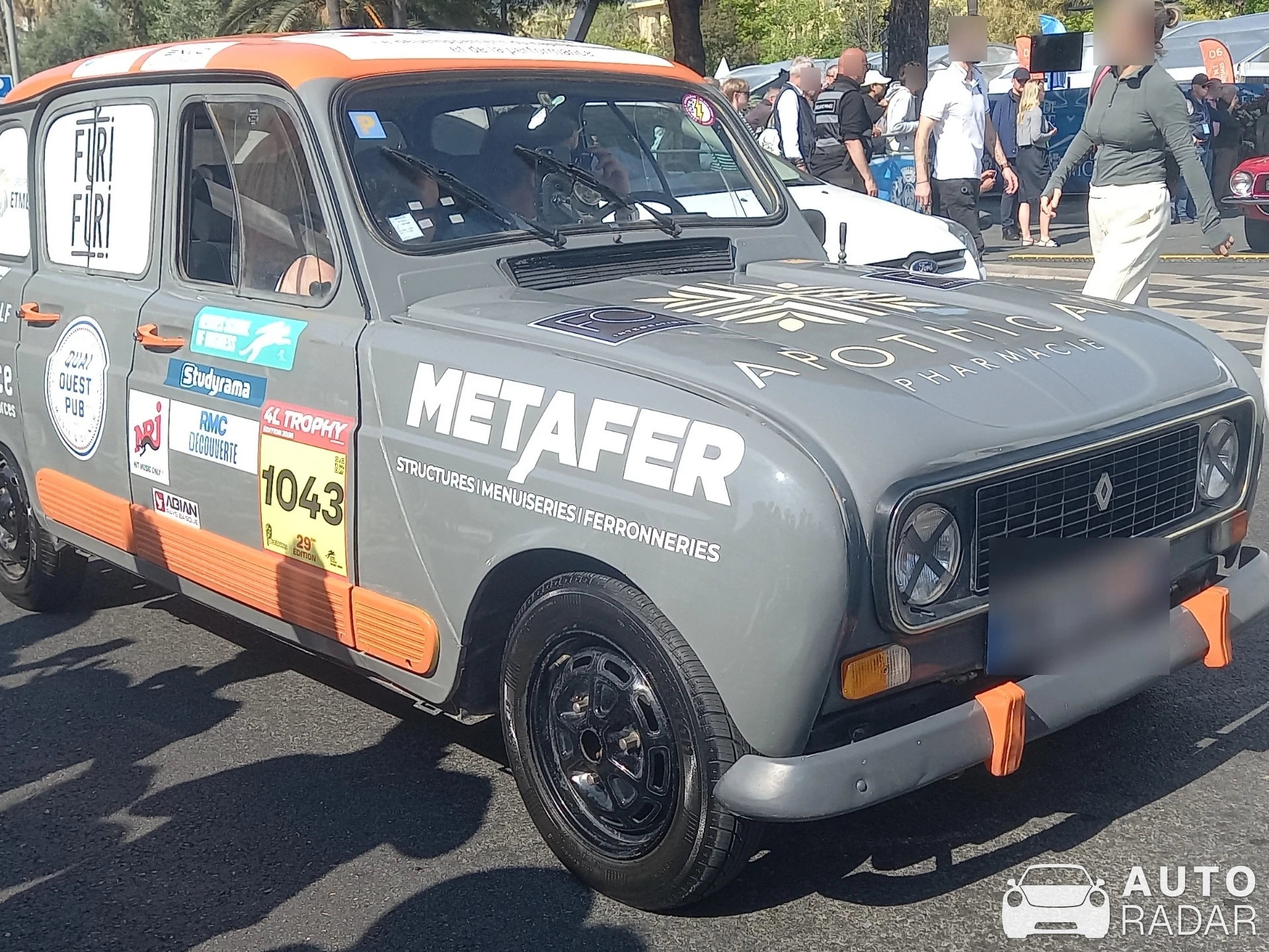 Renault 4L JP4 spotted in Nice