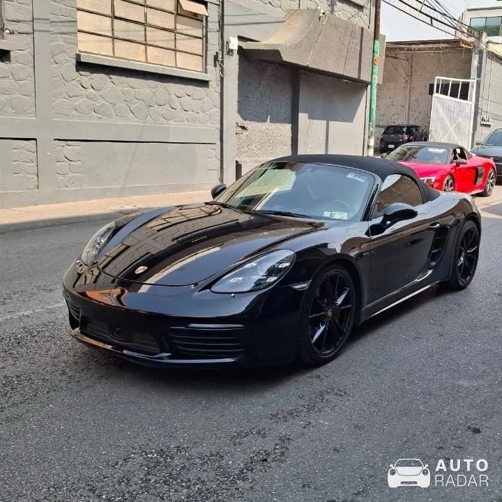 Porsche 718 Boxster GTS spotted in Cuernavaca
