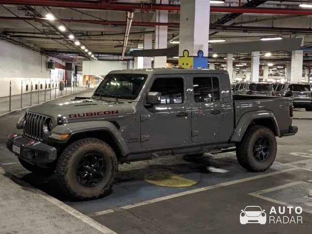 Jeep Gladiator Rubicon spotted