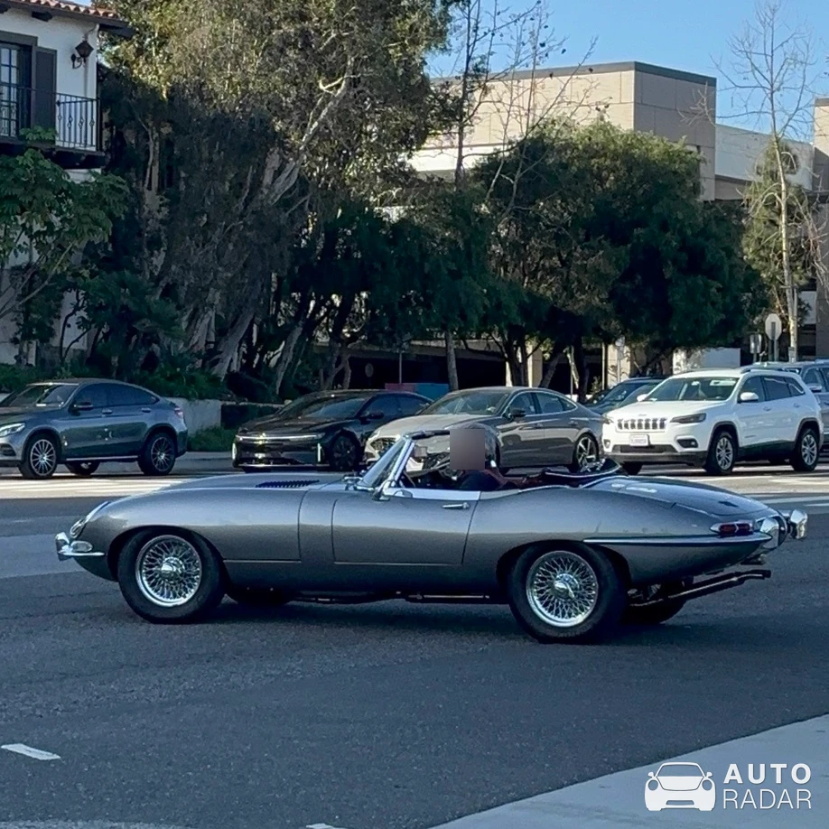 Jaguar E-Type spotted in El Segundo, United States