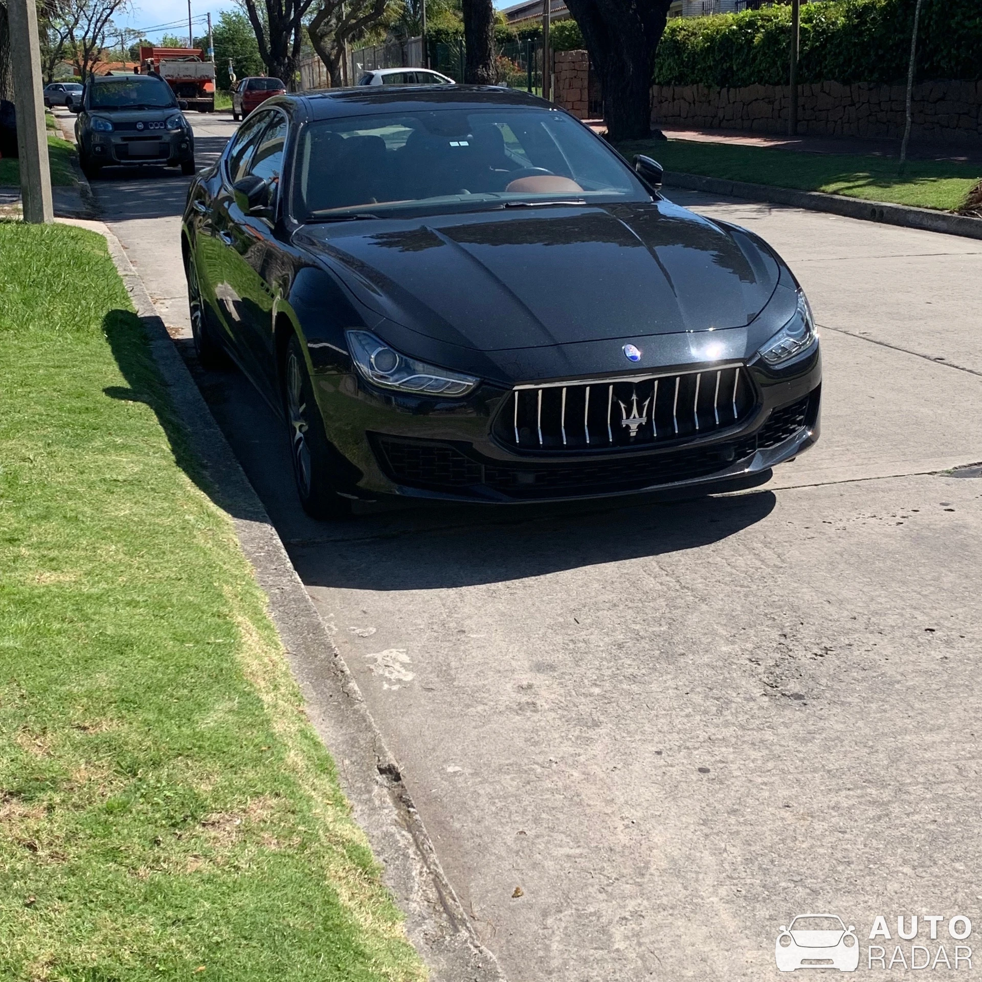 Maserati Ghibli SS spotted in Montevideo, Uruguay