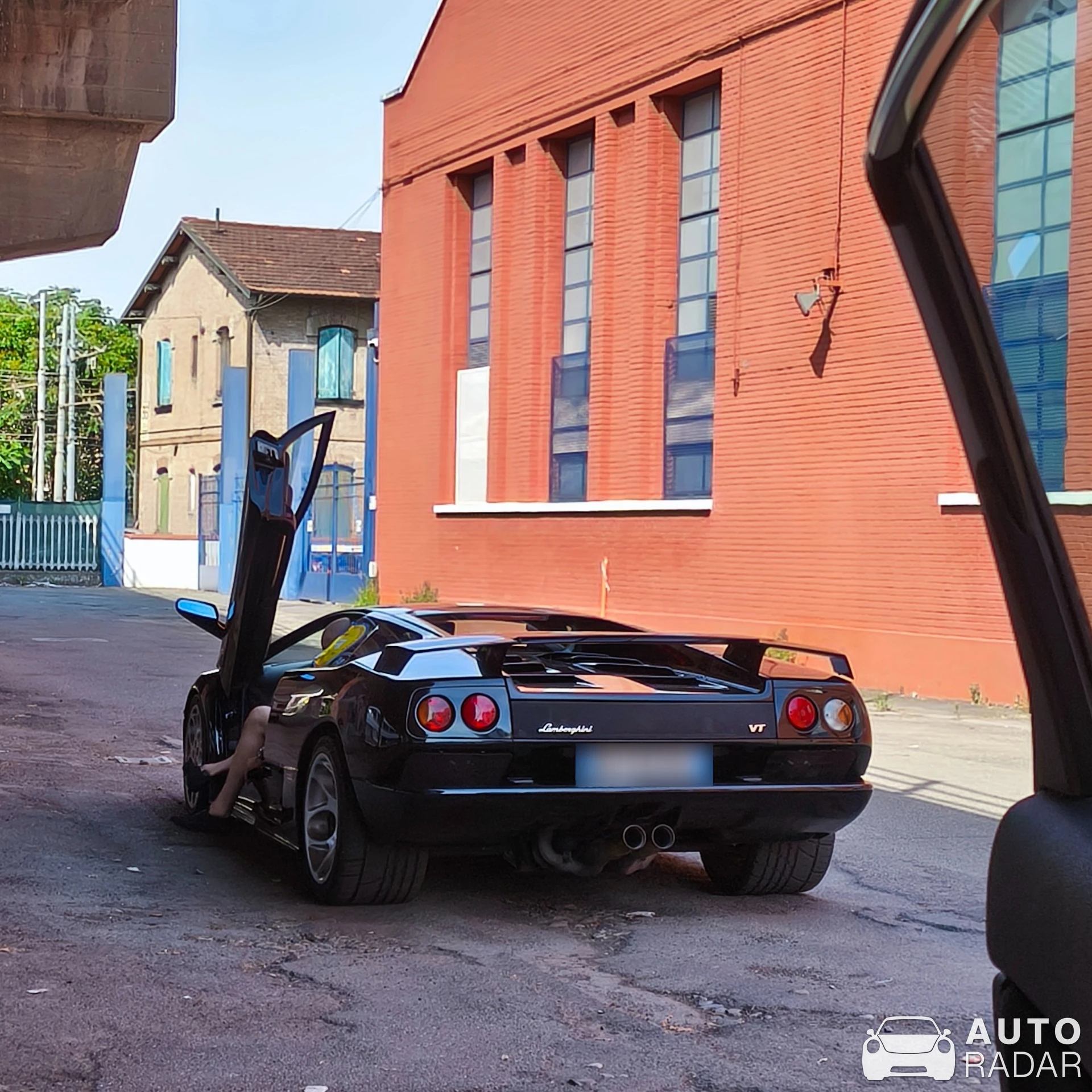 Lamborghini Diablo VT spotted in Modena