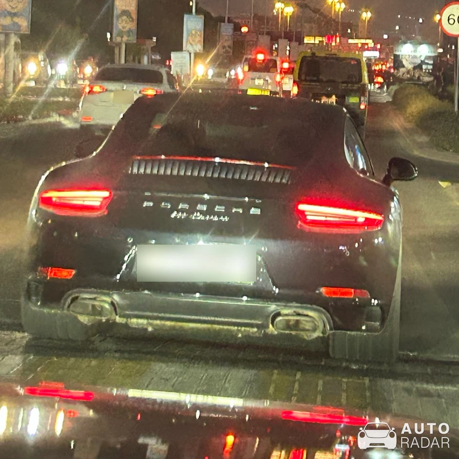 Porsche 991 Carrera MkII spotted in Dubai, United Arab Emirates