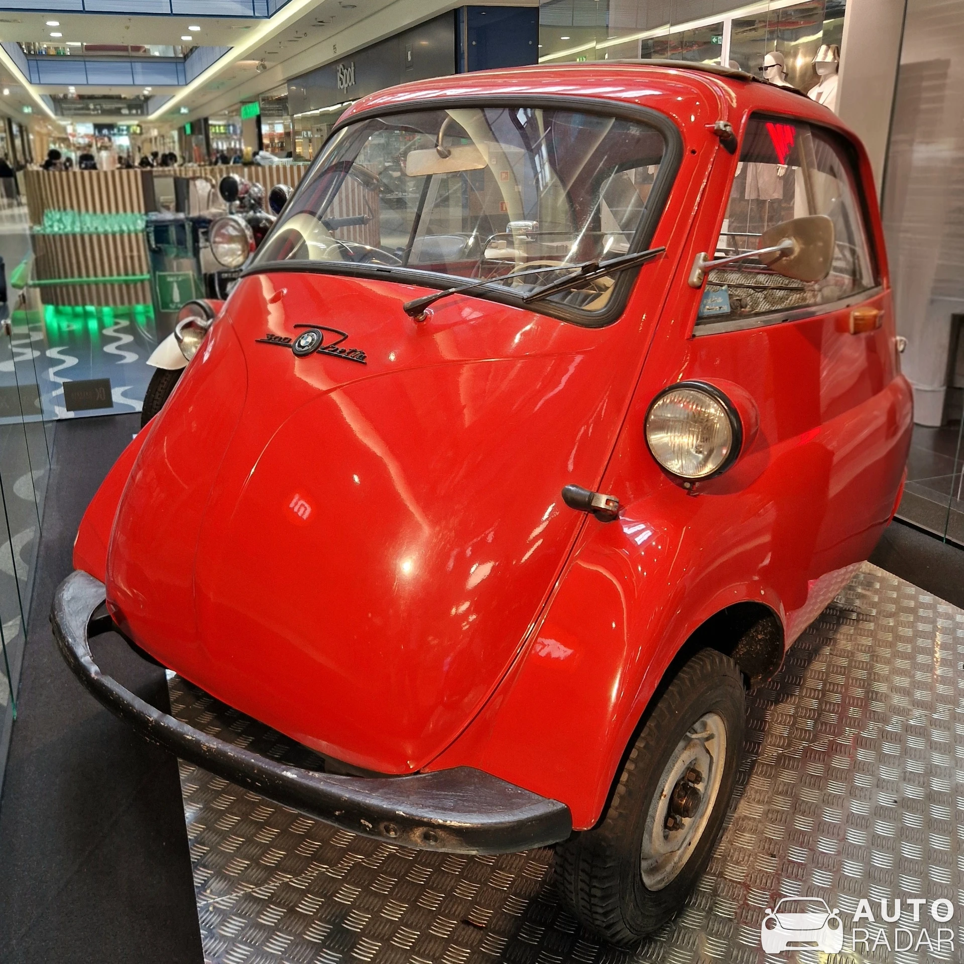 BMW Isetta 250 spotted in Kraków, Poland