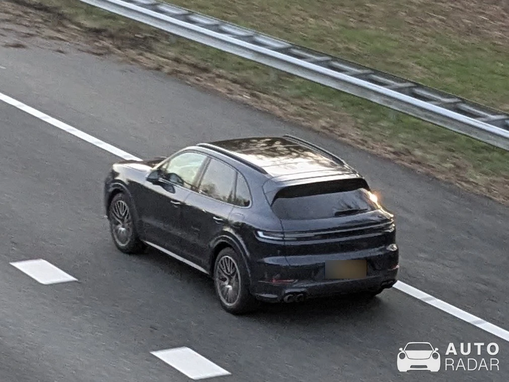 Porsche Cayenne Turbo S E-Hybrid spotted in Hengelo