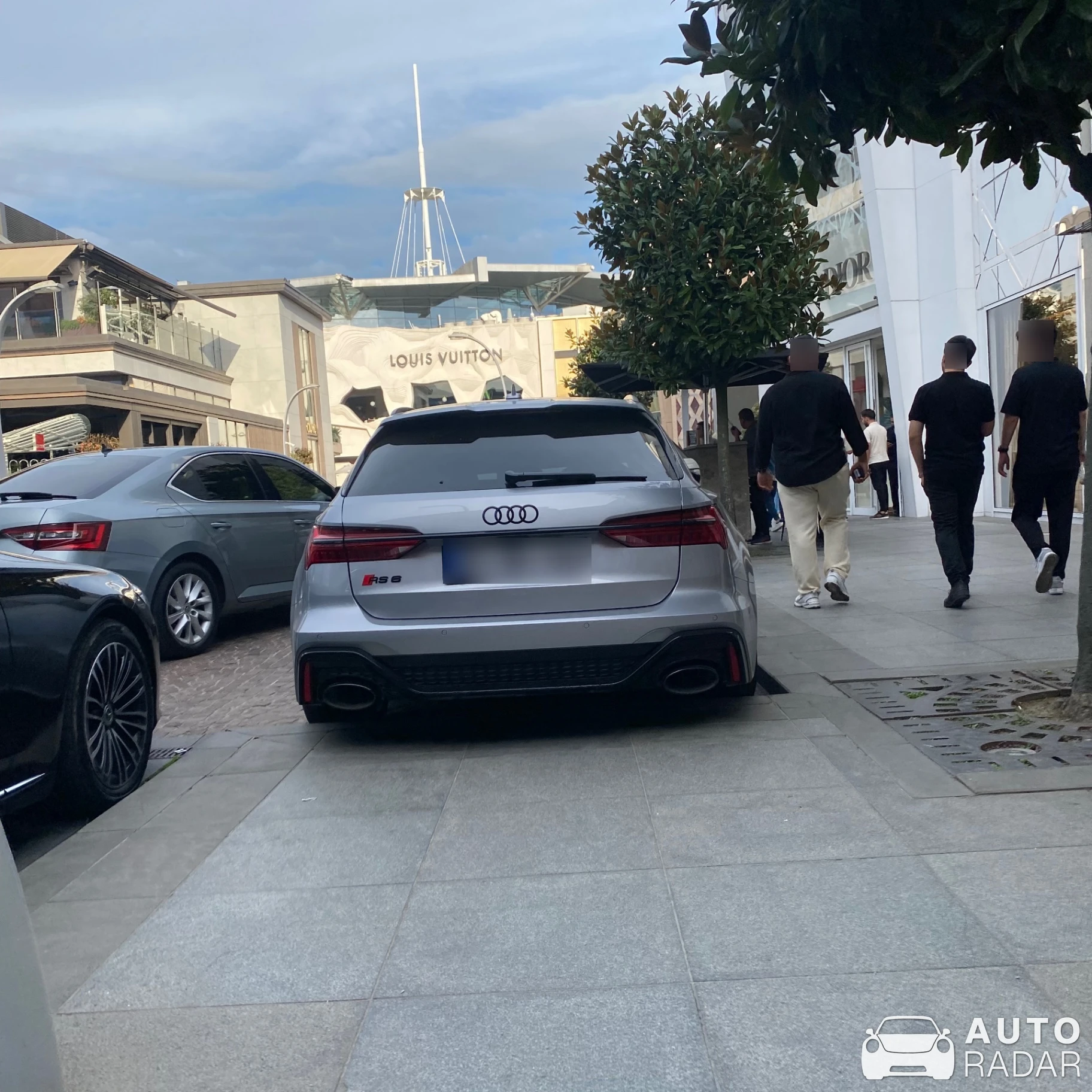 Audi RS6 Avant C8 spotted in Sarıyer, Türkiye