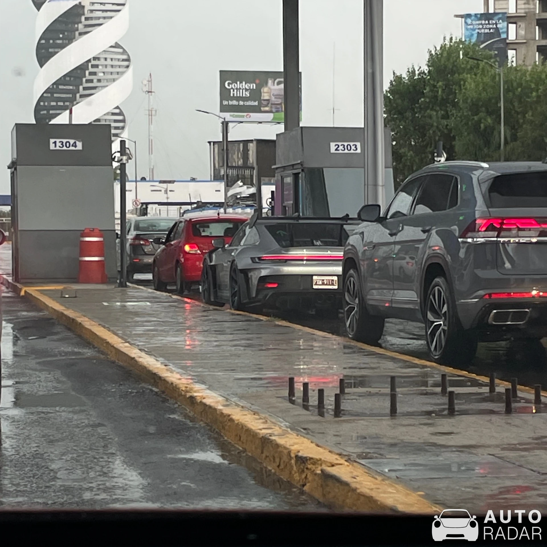Porsche 992 GT3 RS MkI spotted in San Bernardino Tlaxcalancingo, Mexico