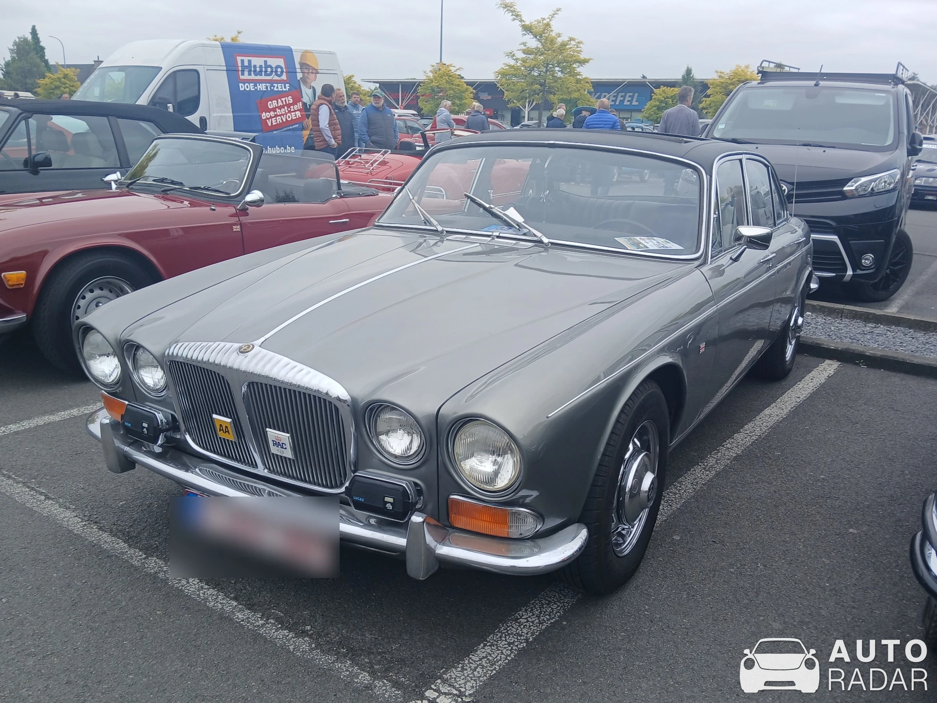 Daimler Sovereign spotted in Izegem