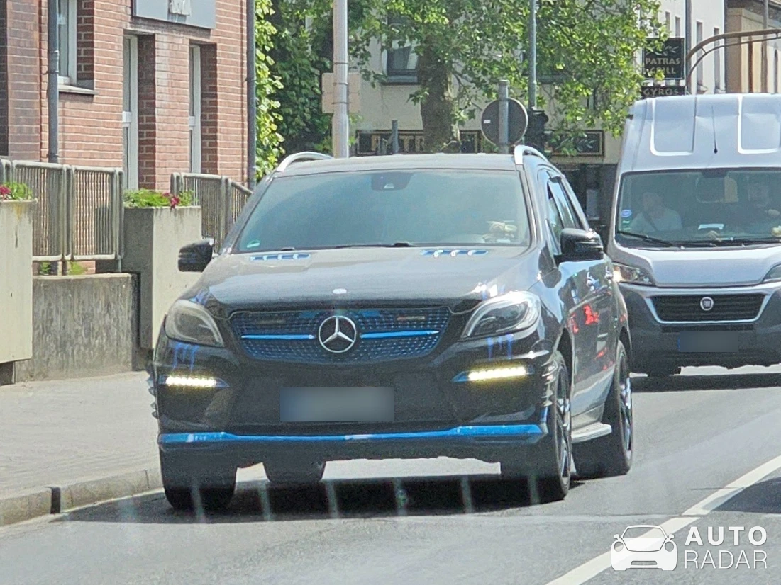 Mercedes-Benz ML 63 AMG W164 spotted in Herzogenrath