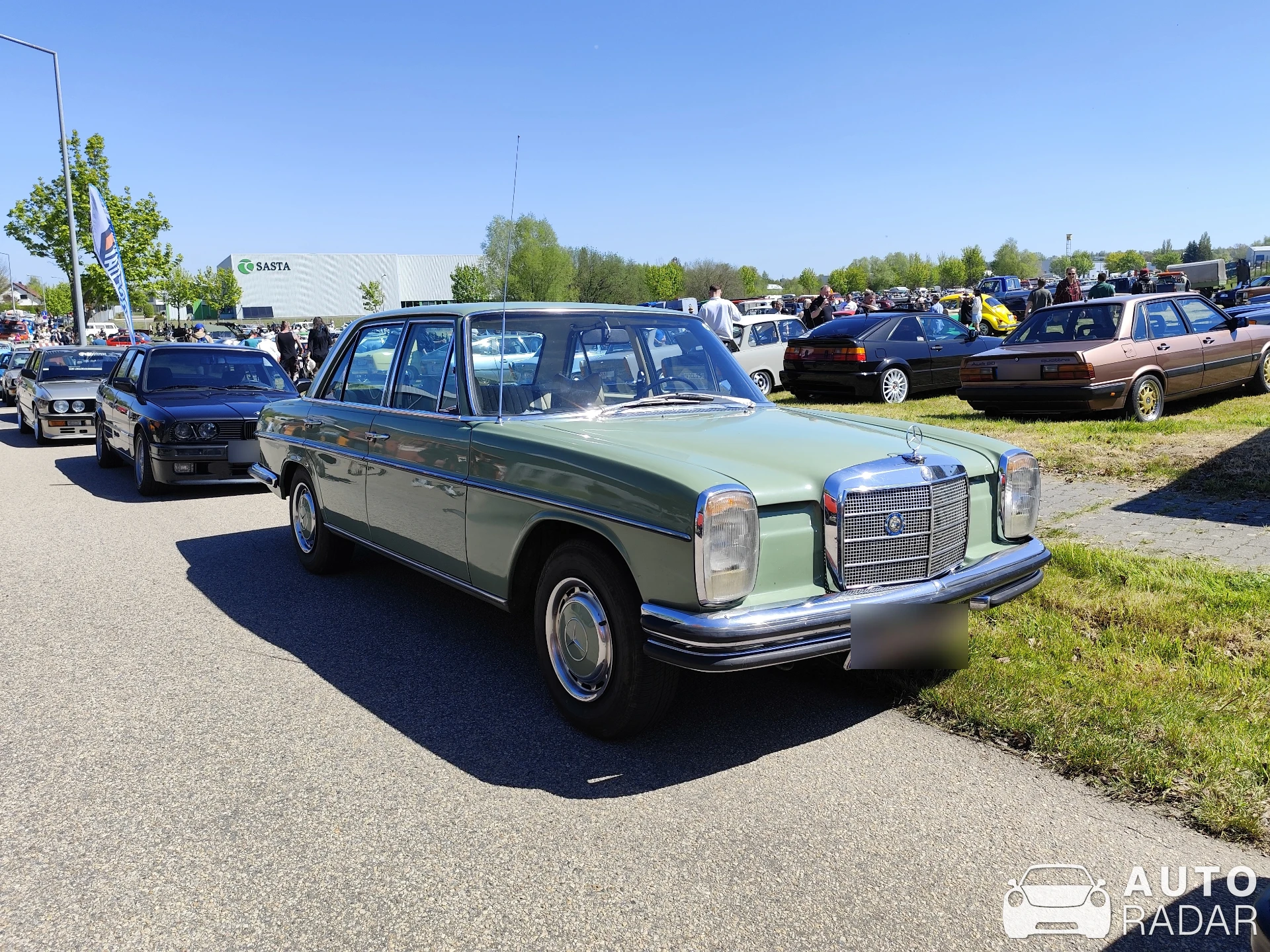 Mercedes-Benz 280C W114 spotted in Hartmannsdorf