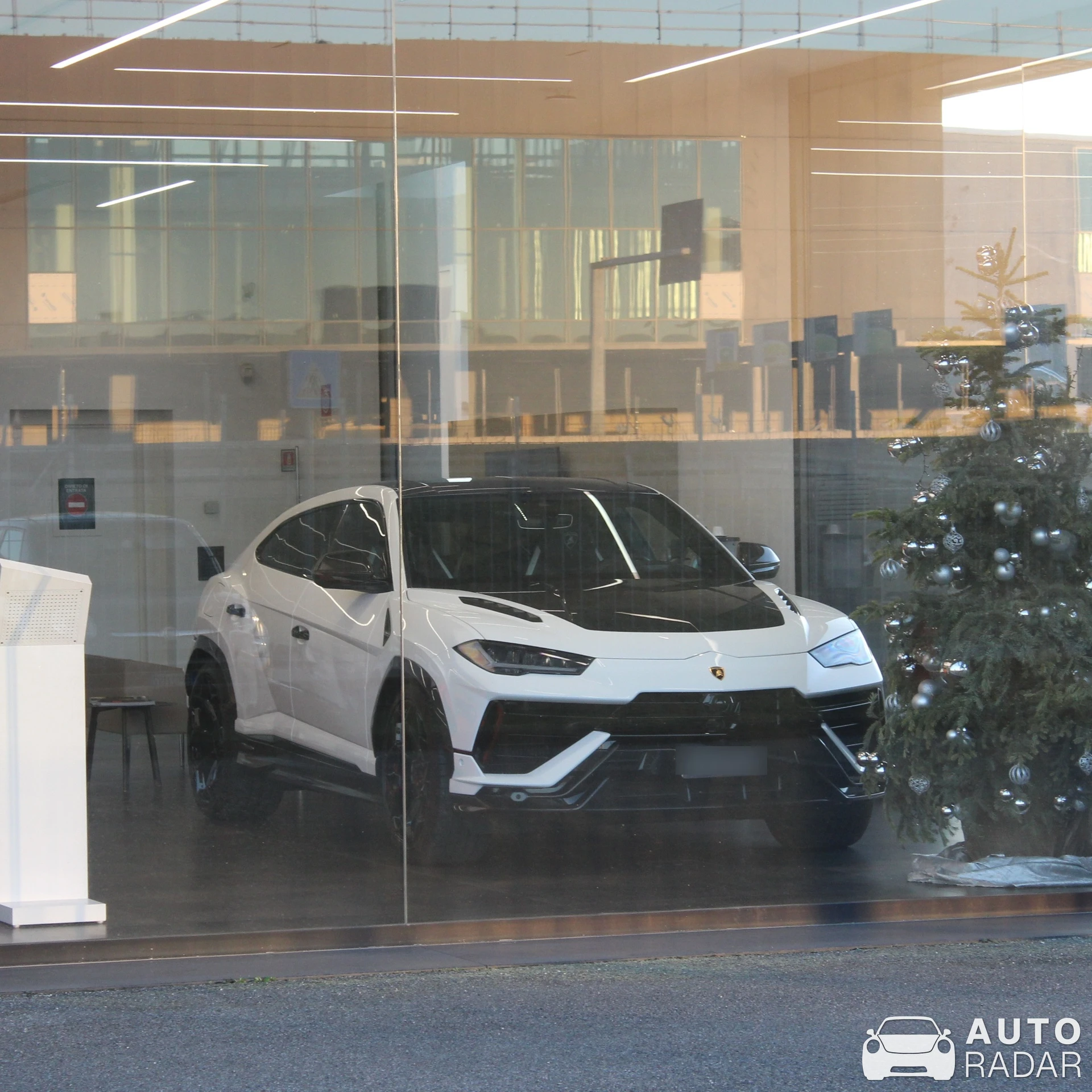 Lamborghini Urus Performante spotted in Orio al Serio, Italy