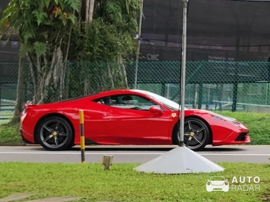 Ferrari 458 Italia spotted in Singapore, Singapore