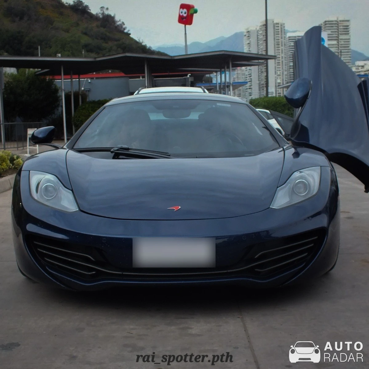 McLaren 12C spotted in Vitacura, Chile