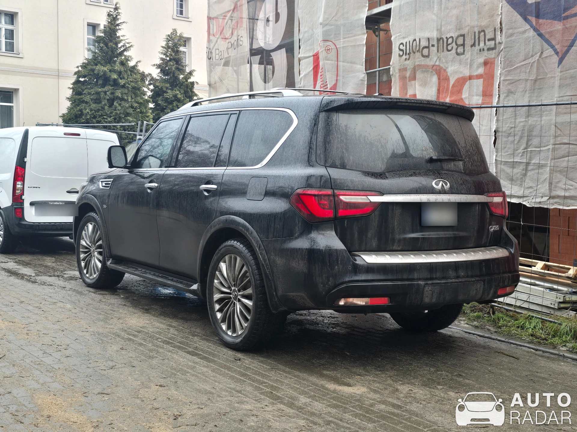 Infiniti QX80 spotted in Lwówek Śląski
