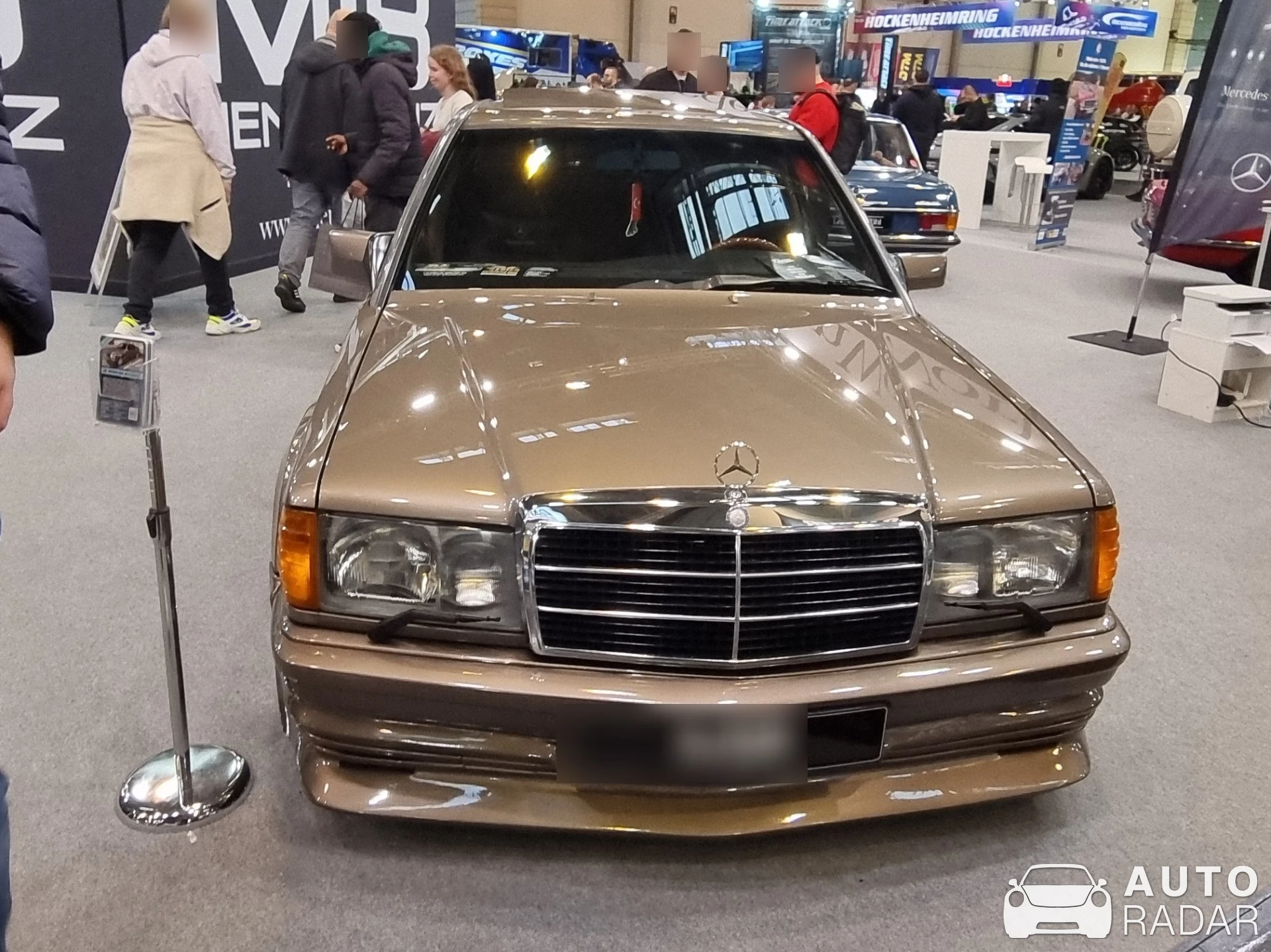 Mercedes-Benz 190E spotted in Essen, Germania