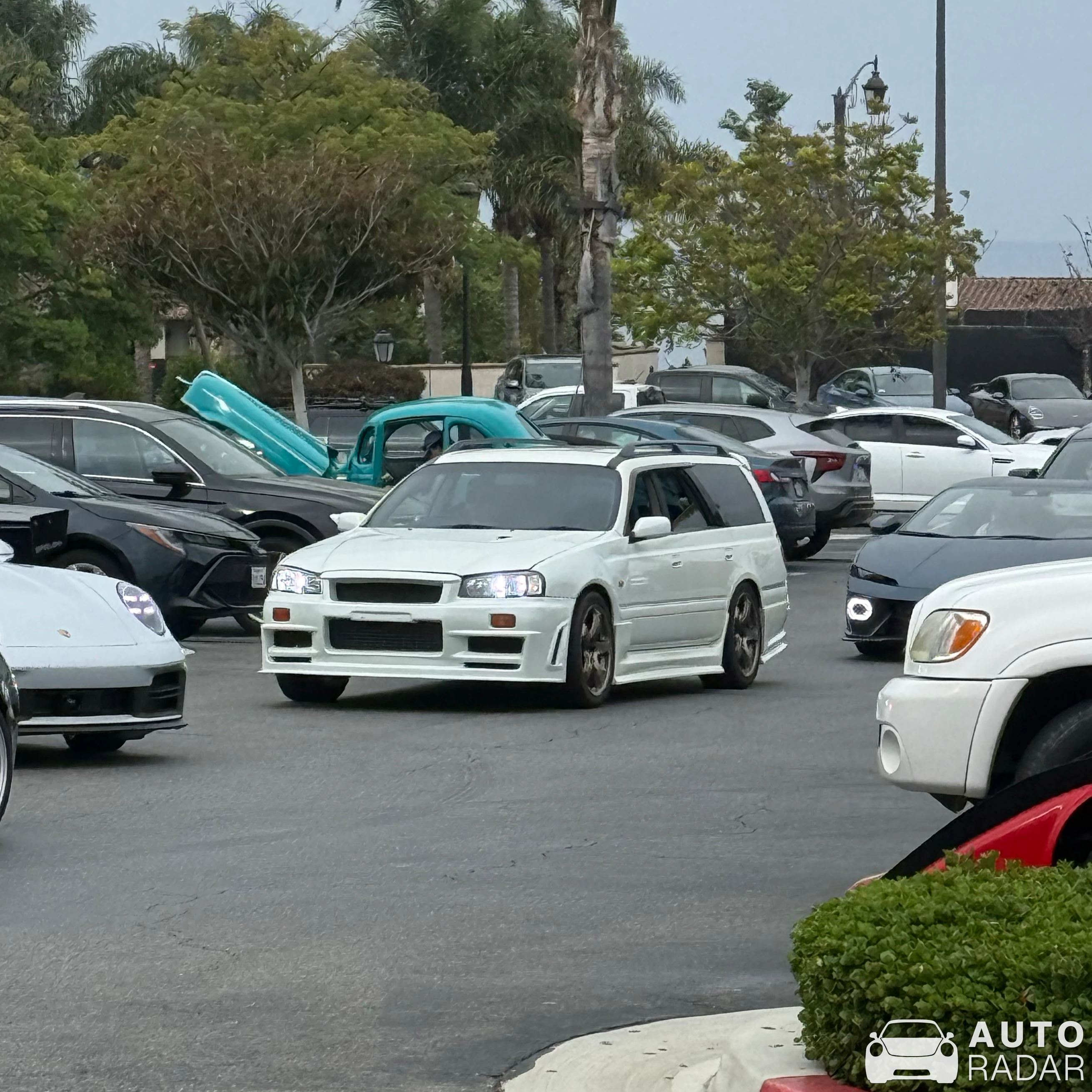 Nissan Stagea WC34 spotted in San Clemente