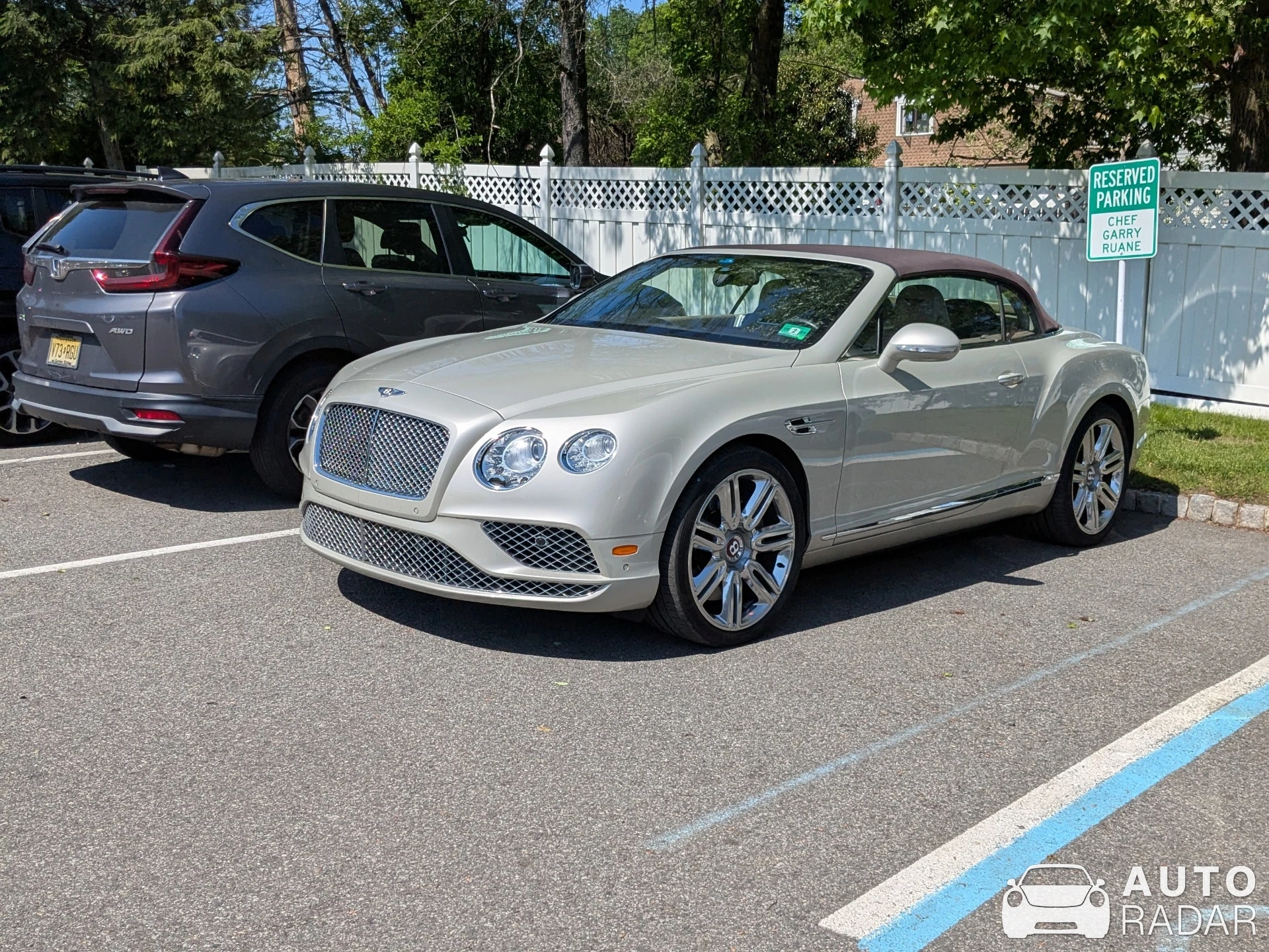 Bentley Continental GTC V8 2016 spotted in Clark