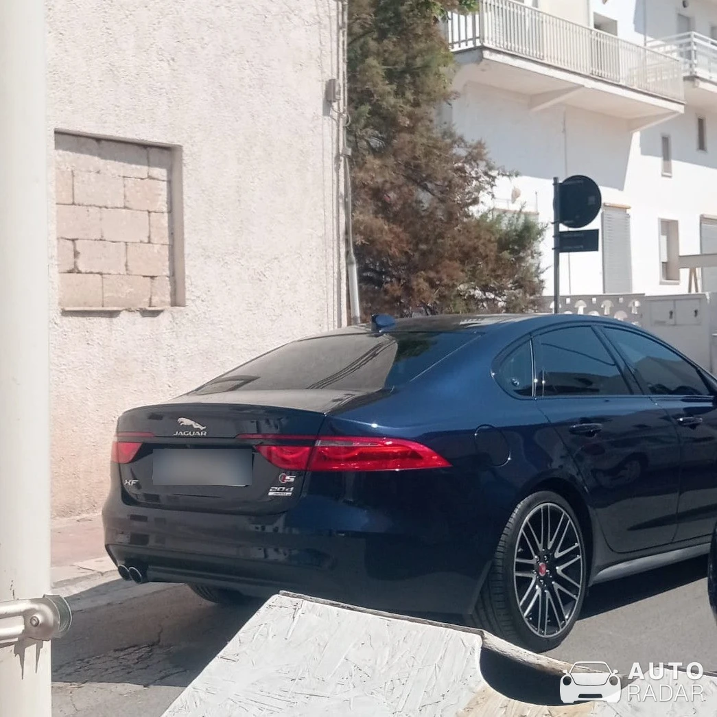 Jaguar XF 2020 spotted in Bari