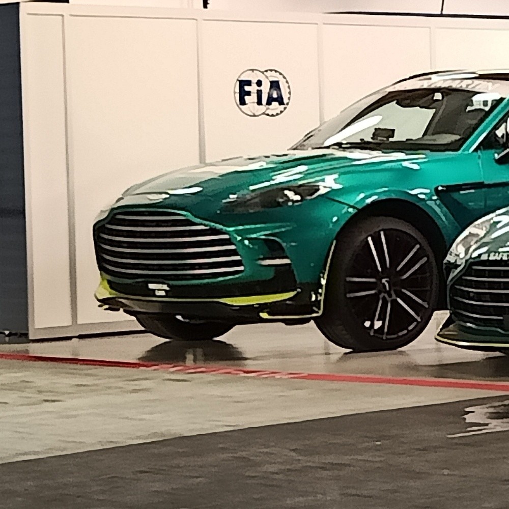 Aston Martin DBX707 Medical Car