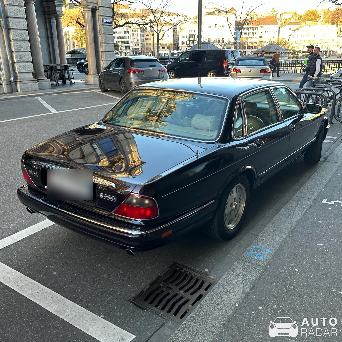 Jaguar XJ Sovereign spotted in Zürich