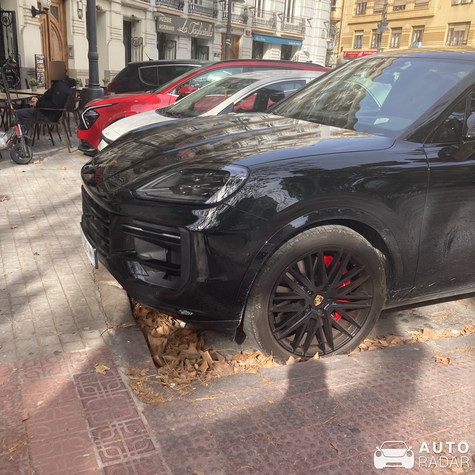 Porsche Cayenne S spotted in València, España