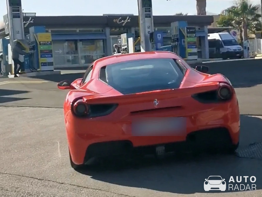 Ferrari 488 GTB spotted in Palermo, Italy