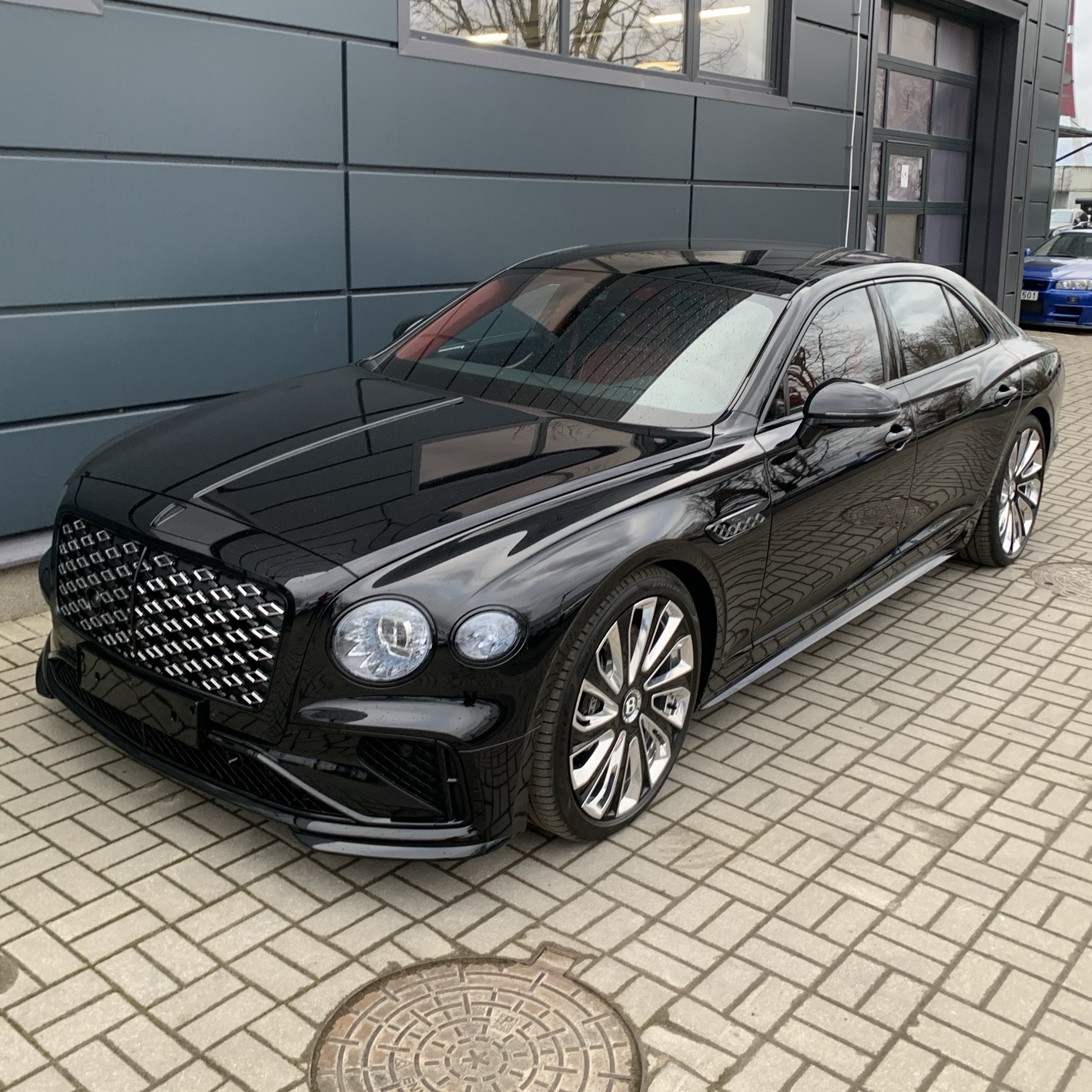 Bentley Flying Spur Hybrid Mulliner