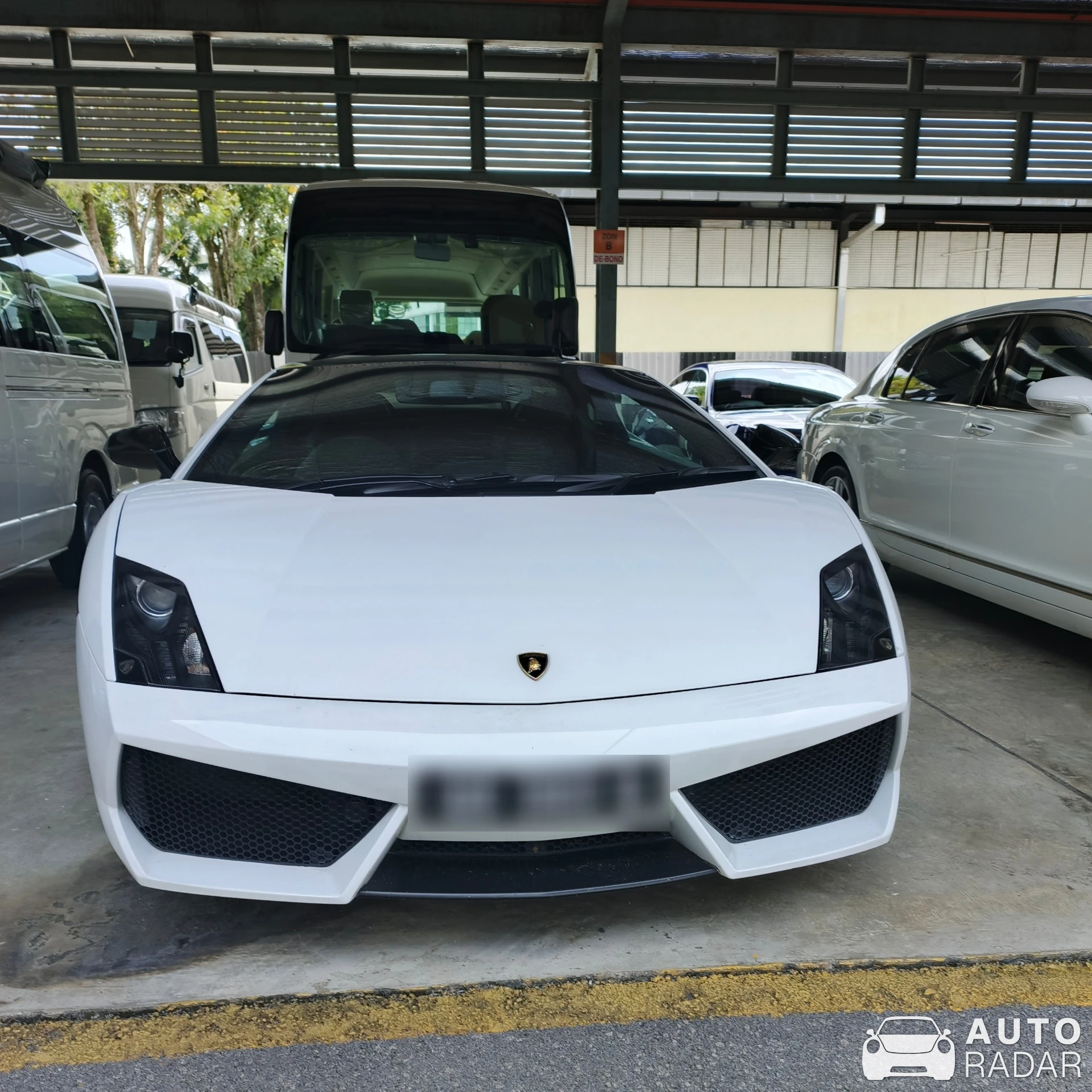 Lamborghini Gallardo LP560-4 spotted in Kuching, Malaysia