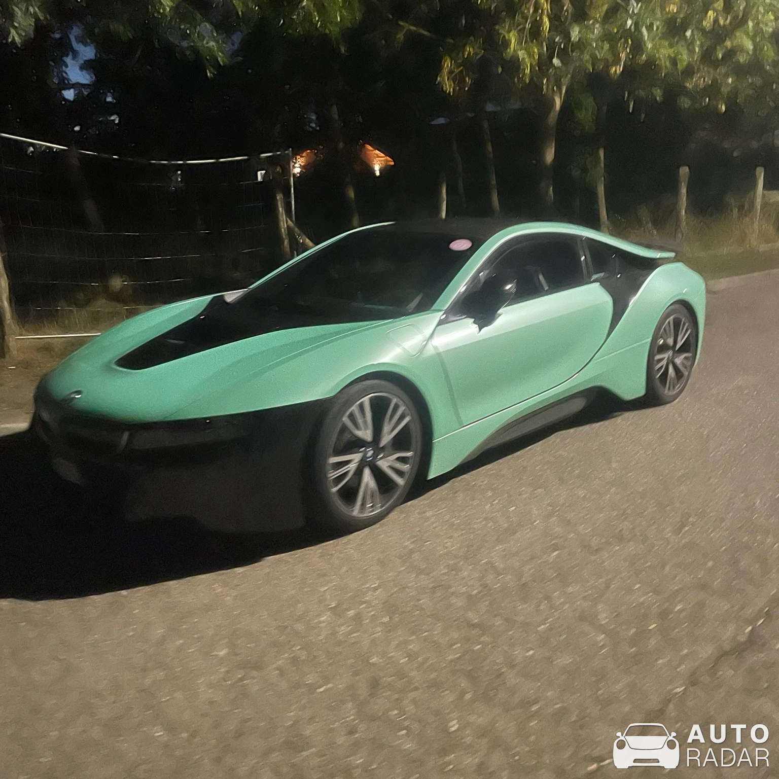 BMW i8 spotted in Provincia di Perugia, Italia