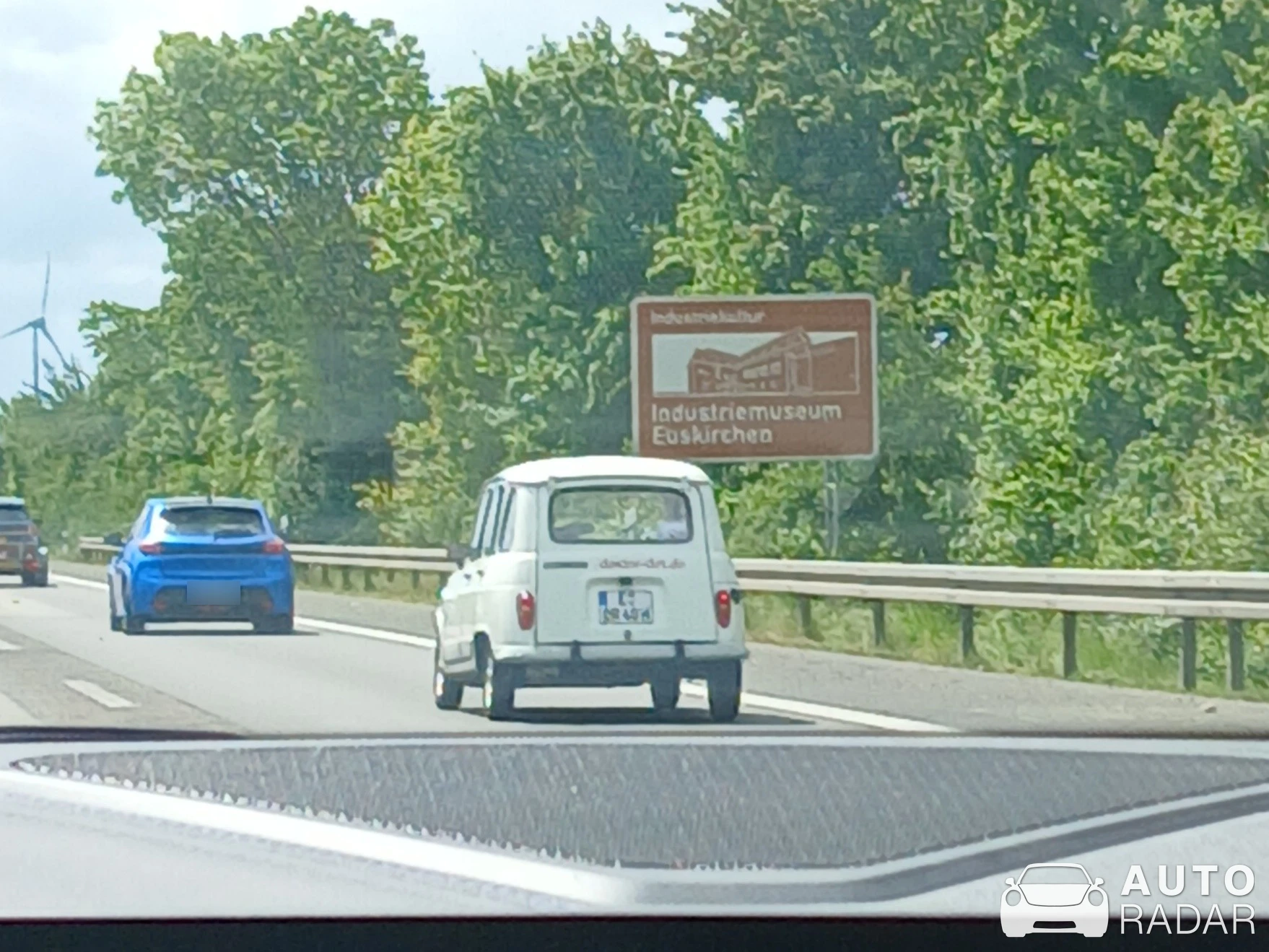 Renault 4 GTL spotted in Euskirchen