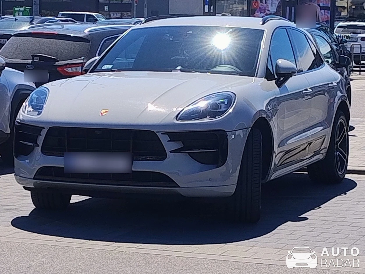 Porsche Macan spotted in Białystok