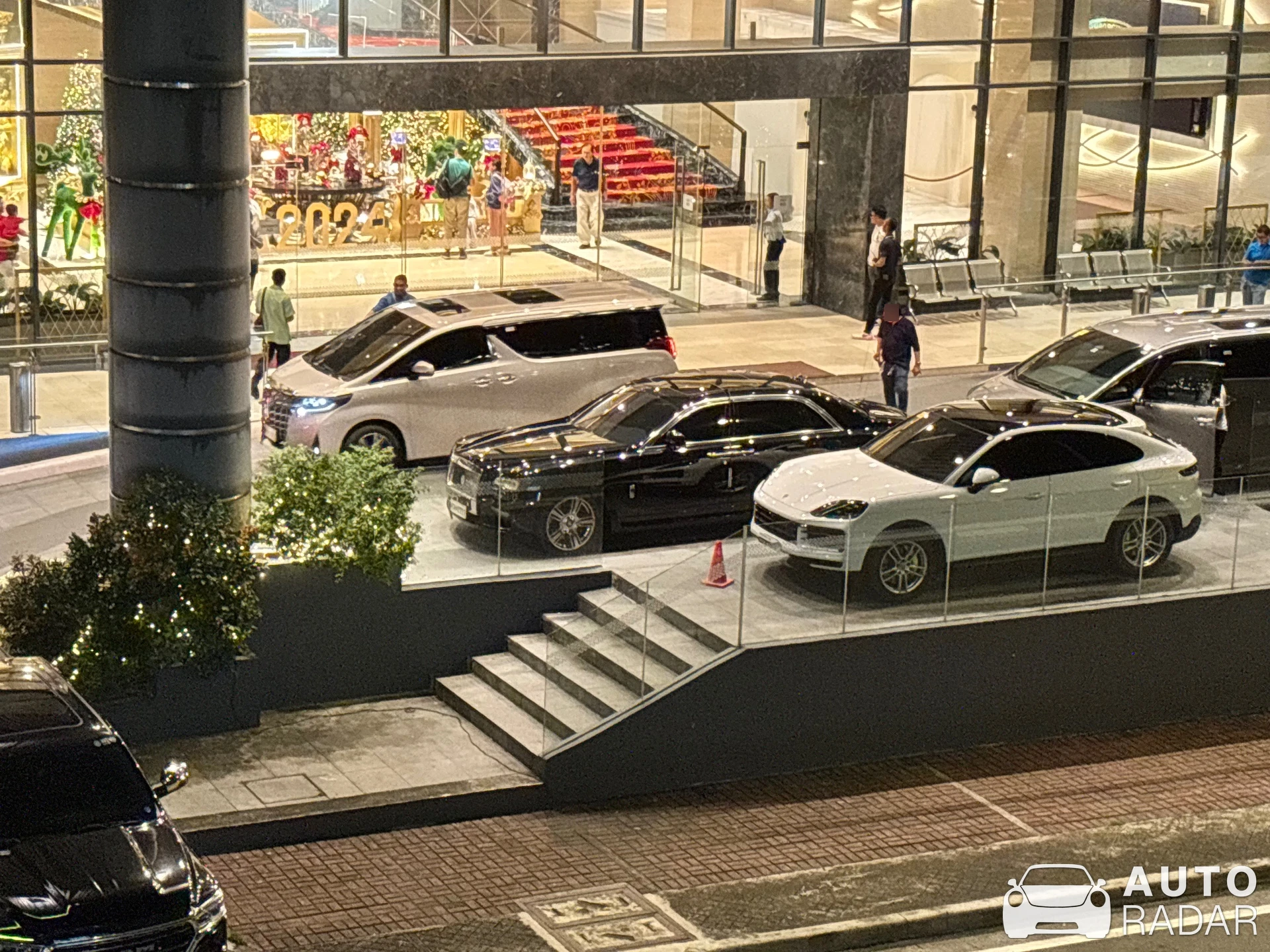 Rolls-Royce Ghost spotted in Parañaque, Philippines