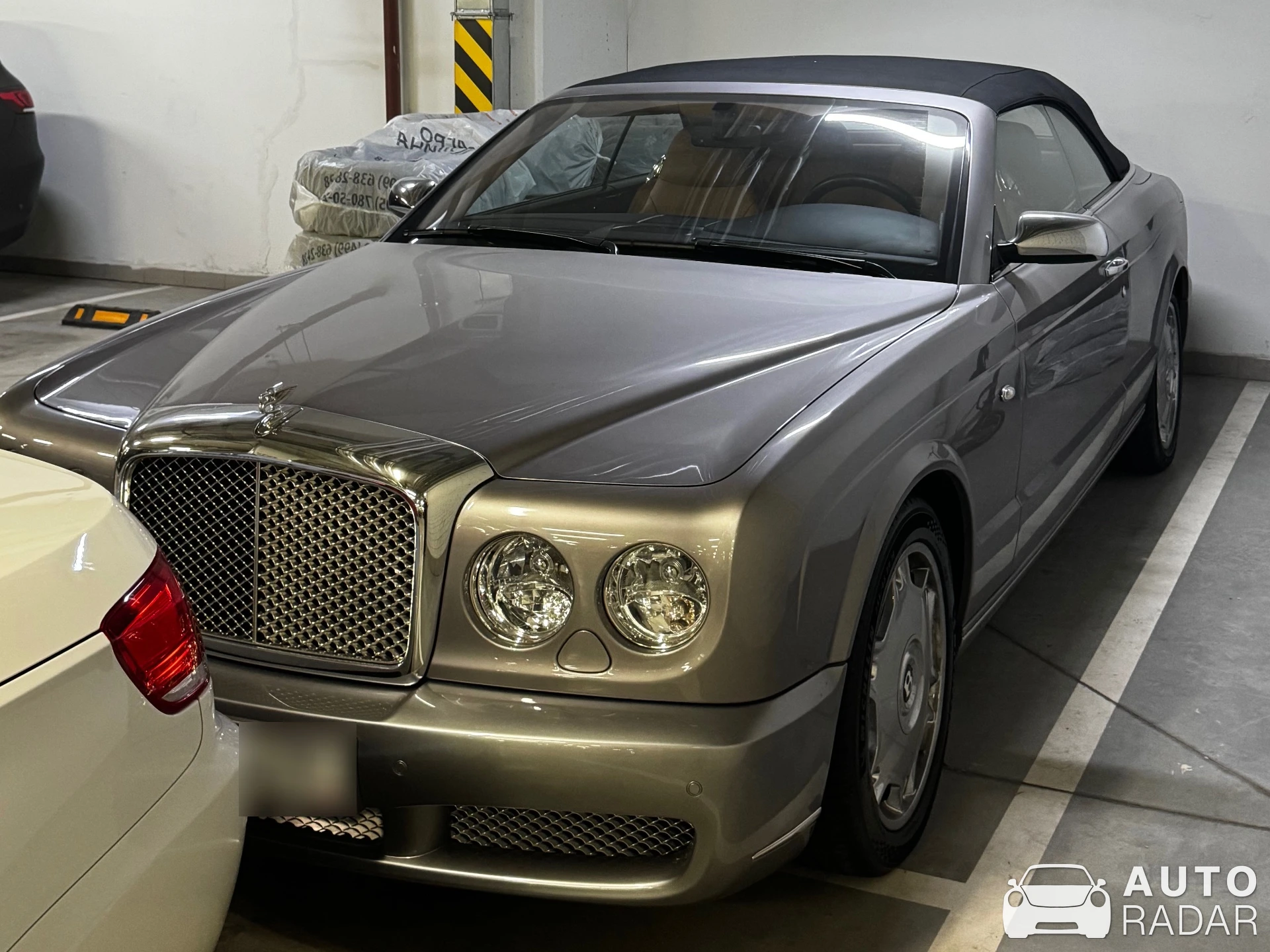 Bentley Brooklands spotted in Москва, Россия