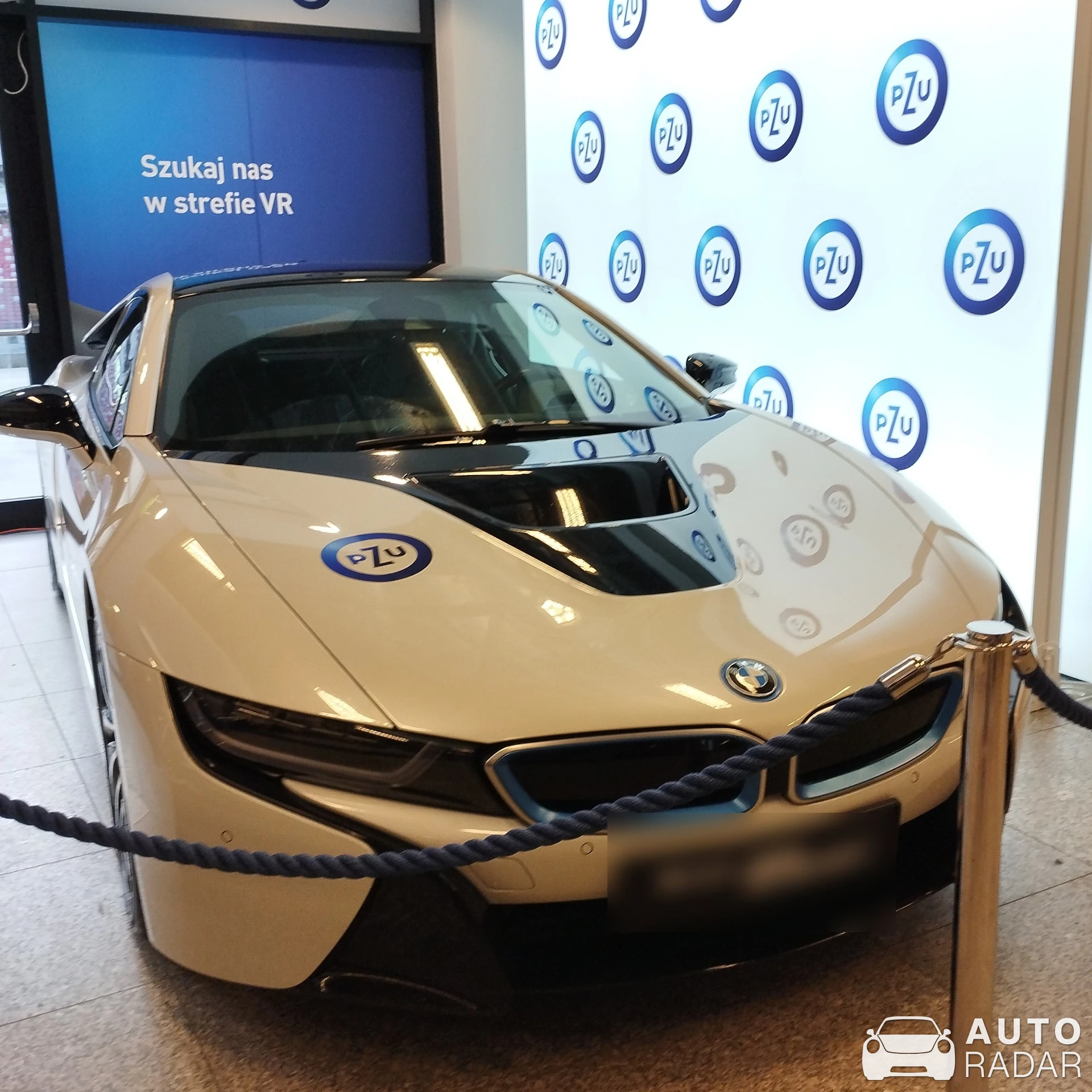 BMW i8 spotted in Warszawa, Poland