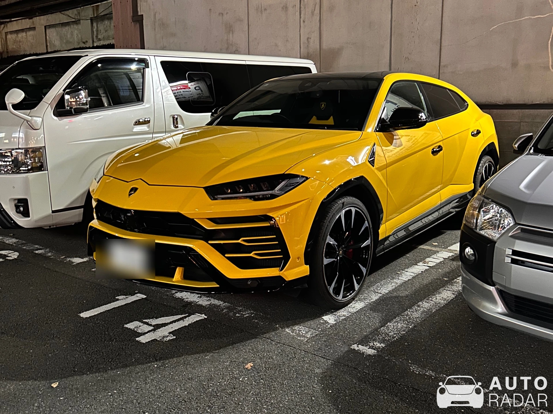 Lamborghini Urus spotted in Kyoto, Japan