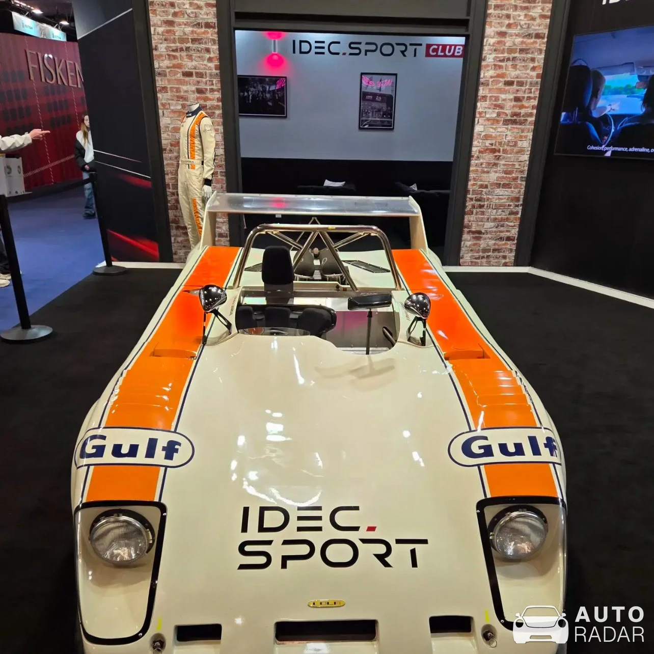 Lola T298 spotted in Paris