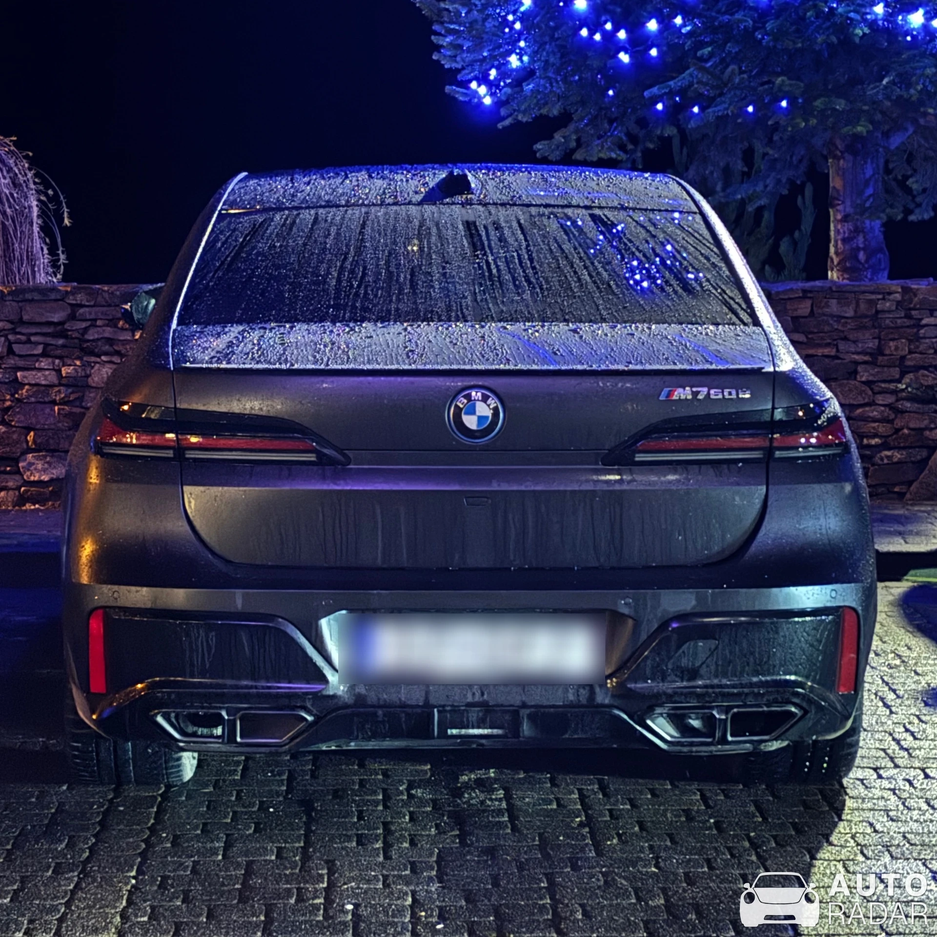 BMW M760e xDrive spotted in Świeradów-Zdrój, Polska