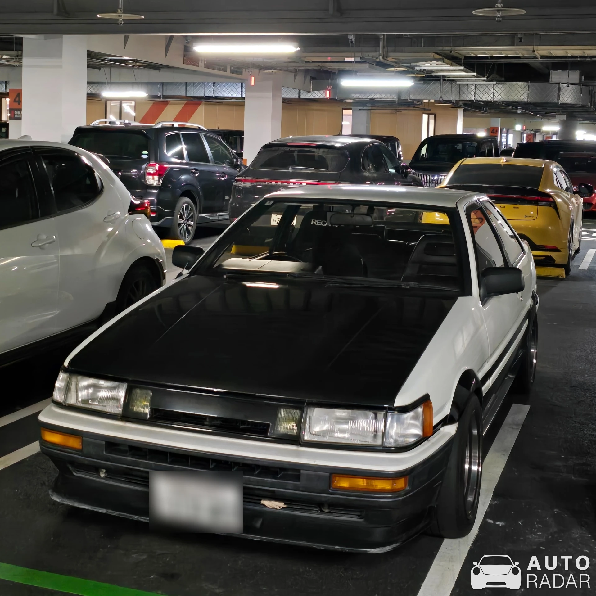 Toyota Corolla Levin AE85 spotted in 千葉市