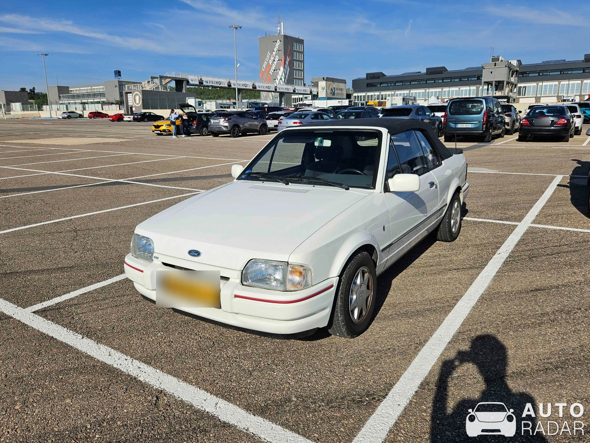 Ford Escort XR3i Cabriolet spotted in Cheste, Spain